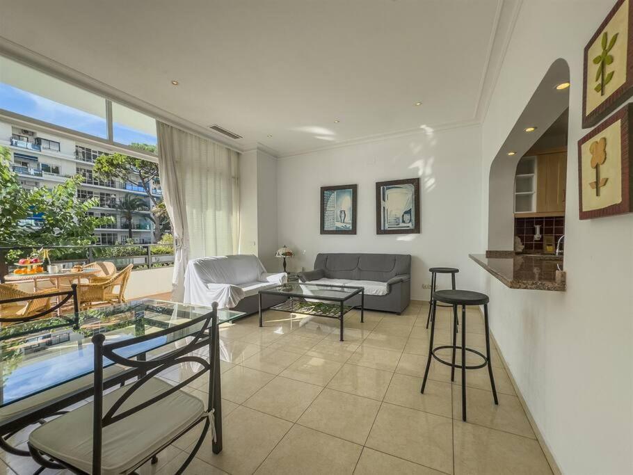 Skol 1a- 2 Bedrooms Sea Views Apartment
