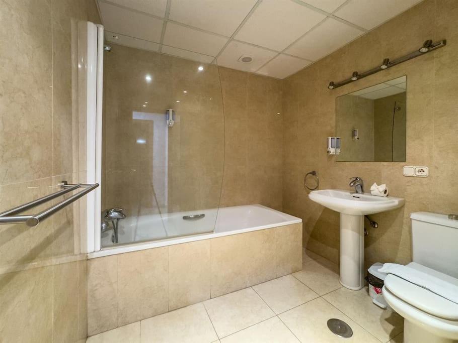 Apartment Skol 1a- 2 Bedrooms Sea Views