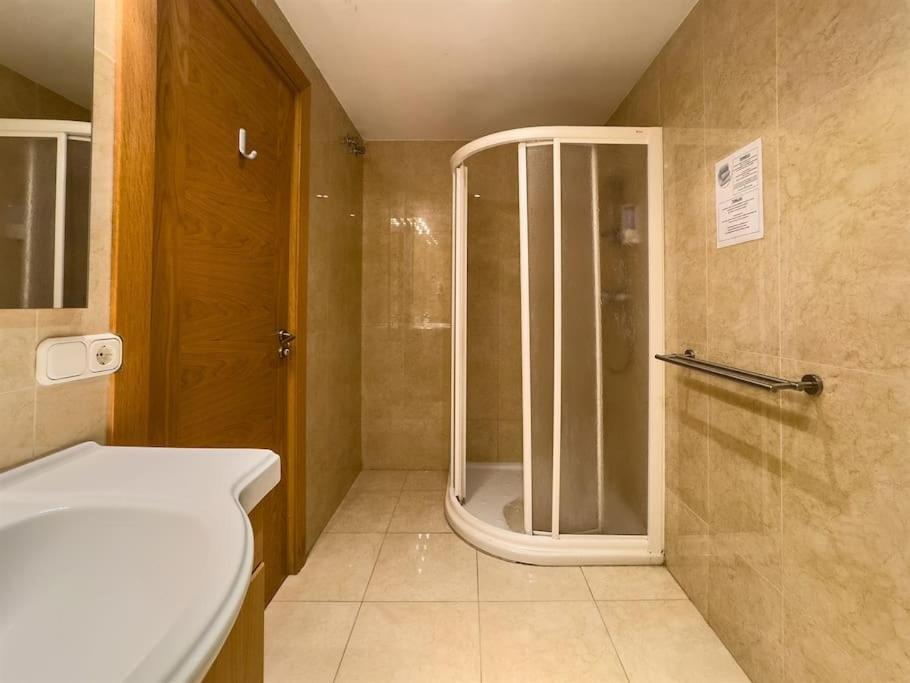 Skol 1a- 2 Bedrooms Sea Views Apartment *